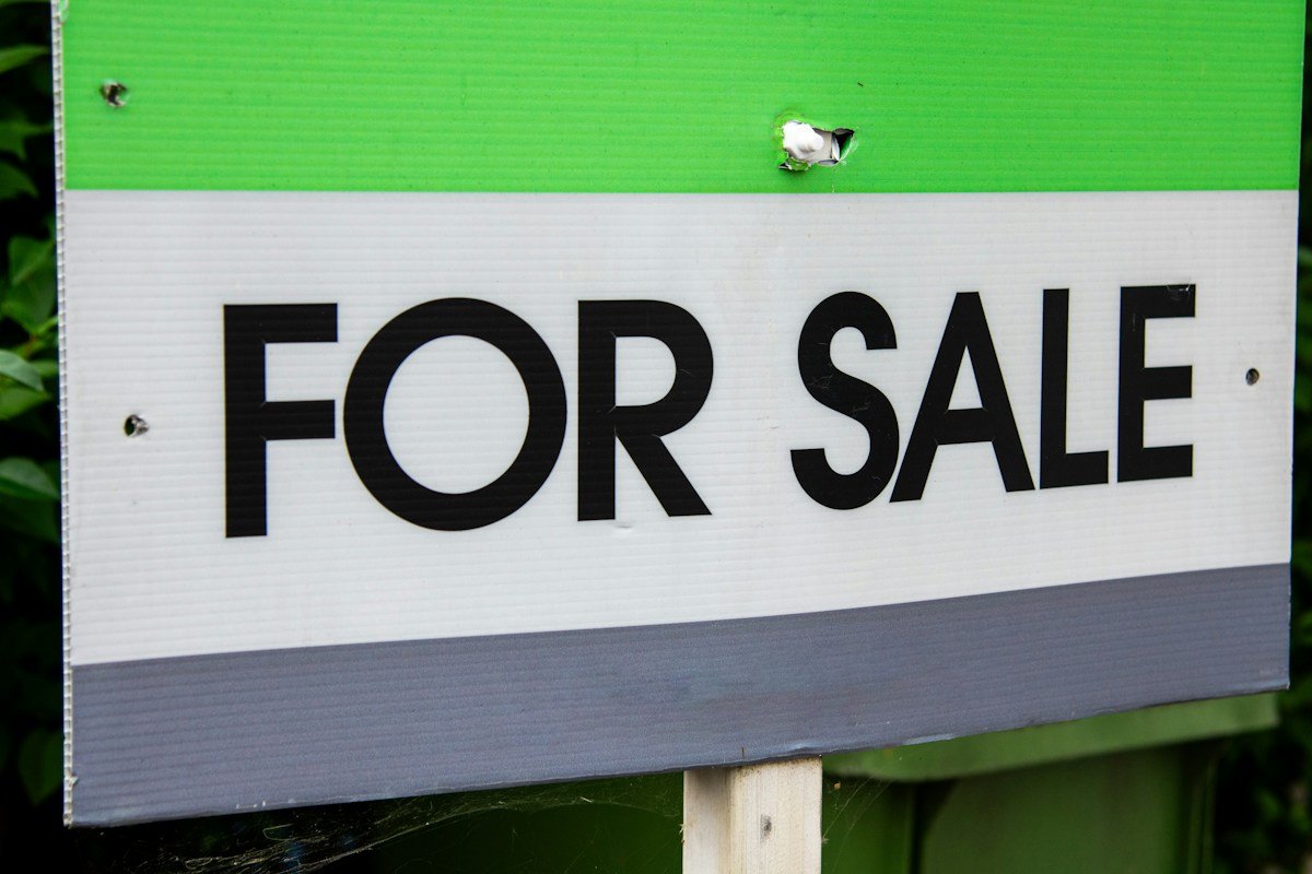 best time of year to buy a house